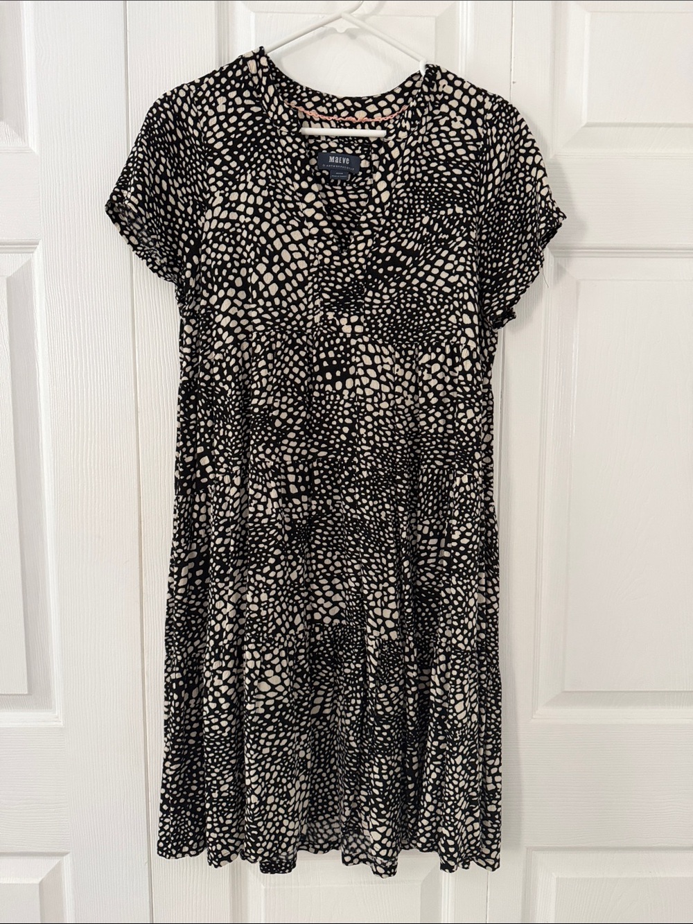 Maeve Black and Cream Short Sleeve Printed V-Neck Dress